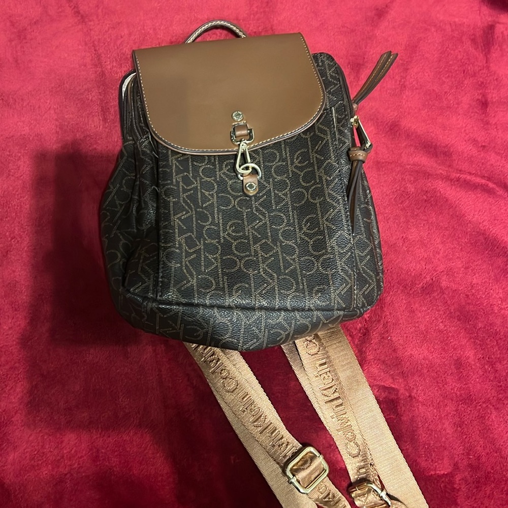 Calvin Klein Bag!!🤎